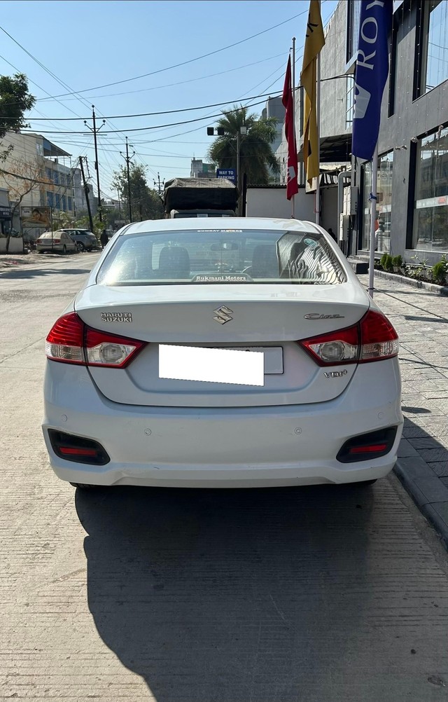 Second-hand 2014 Maruti Suzuki Ciaz VDi Plus for sale in Indore-2