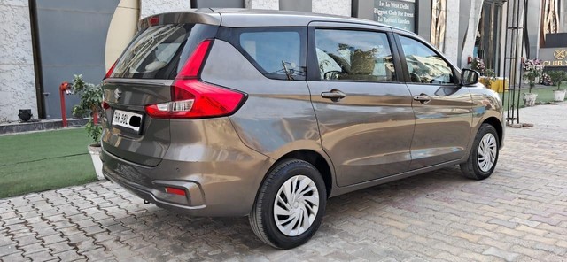 Second-hand 2023 Maruti Ertiga VXi (O) CNG for sale in New Delhi-2