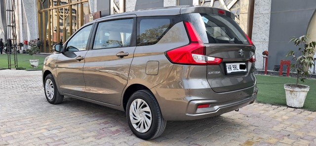 Second-hand 2023 Maruti Ertiga VXi (O) CNG for sale in New Delhi-4