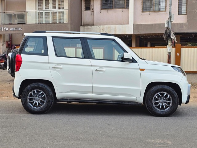 Mahindra TUV 300 T10 Second-hand 2018 Mahindra TUV 300 T10 for sale in Nashik-1