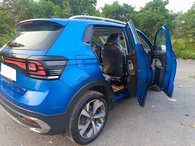 Second-hand 2023 Volkswagen Taigun 1.0 TSI Topline BSVI for sale in New Delhi-16