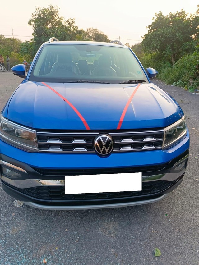 Second-hand 2023 Volkswagen Taigun 1.0 TSI Topline BSVI for sale in New Delhi-21