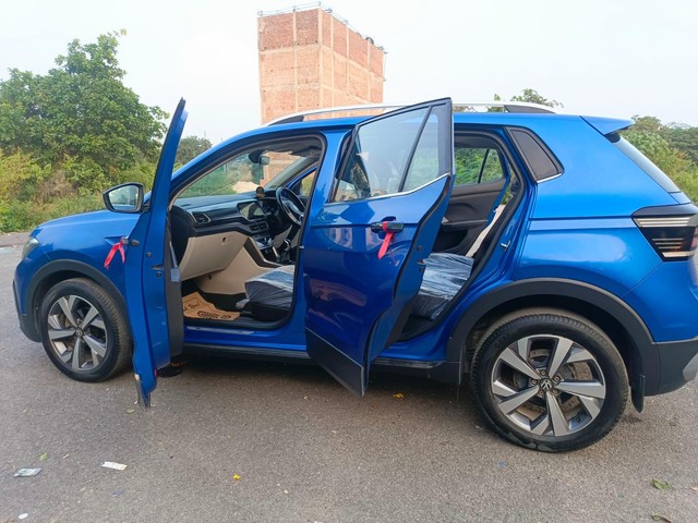 Second-hand 2023 Volkswagen Taigun 1.0 TSI Topline BSVI for sale in New Delhi-2