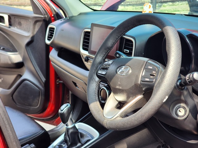 Second-hand 2020 Hyundai Venue SX Turbo for sale in Kolkata-6