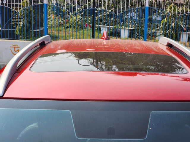 Second-hand 2020 Hyundai Venue SX Turbo for sale in Kolkata-13