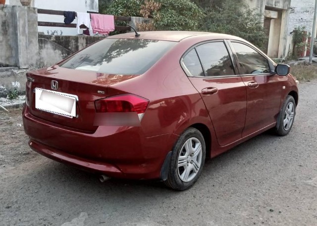 Second-hand 2011 Honda City 1.5 S MT for sale in Akola-7