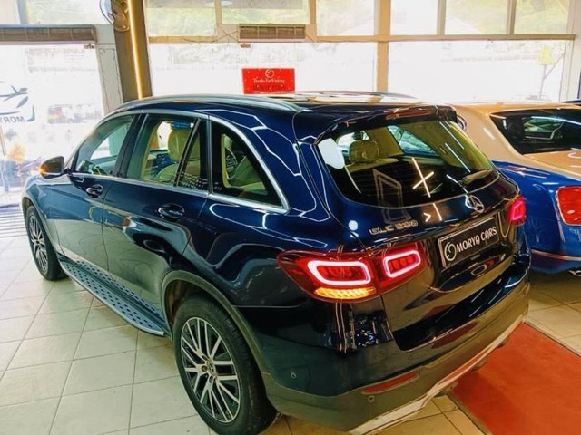 Second-hand 2021 Mercedes-Benz GLC 200 for sale in Thane-11