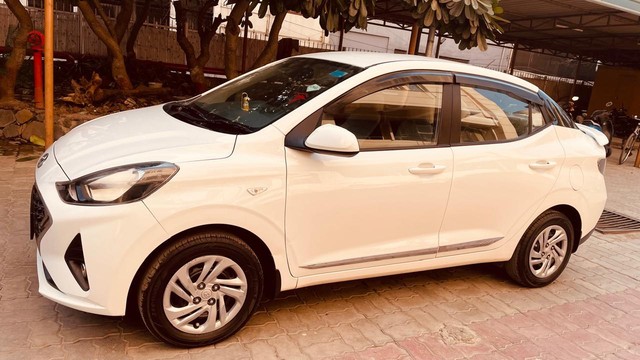 Second-hand 2021 Hyundai Aura S CNG for sale in New Delhi-8