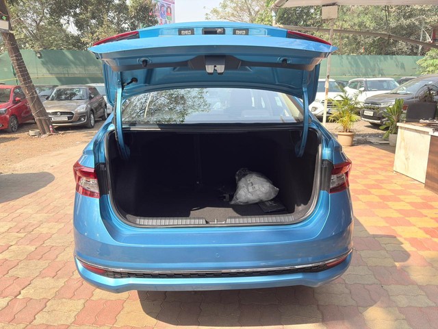 Second-hand 2024 Skoda Slavia 1.0 TSI Style AT for sale in Thane-15