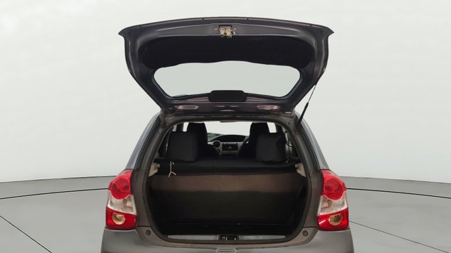 Second-hand 2013 Toyota Etios Liva G for sale in Pune-20