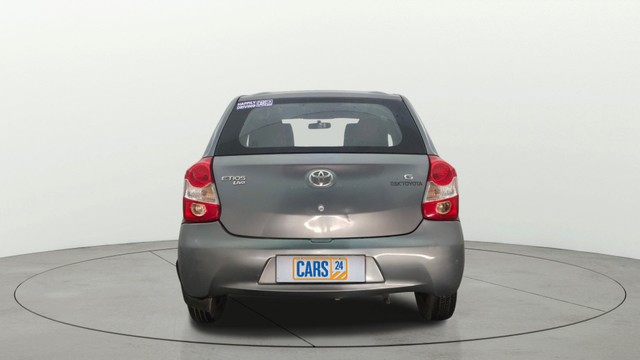 Second-hand 2013 Toyota Etios Liva G for sale in Pune-3