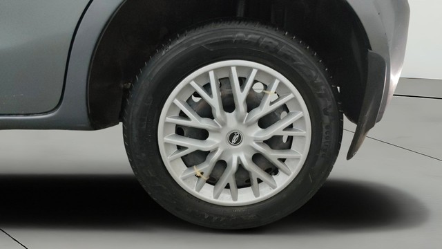 Second-hand 2013 Toyota Etios Liva G for sale in Pune-26