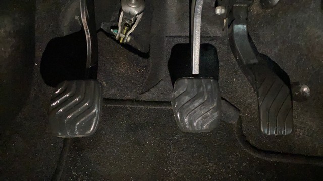 Second-hand 2024 Renault Triber RXZ for sale in Noida-14