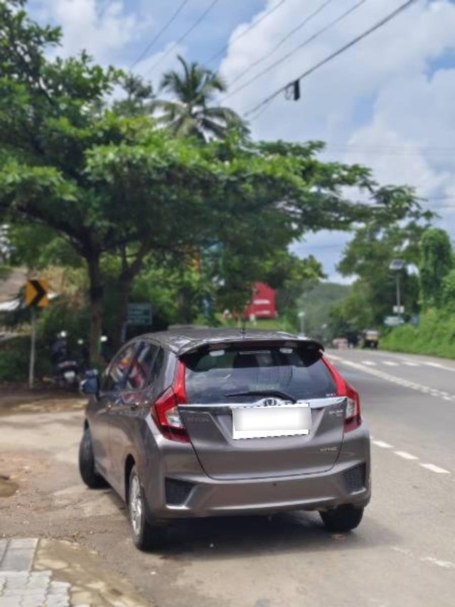 Second-hand 2015 Honda Jazz 1.2 VX i VTEC for sale in Kollam-6