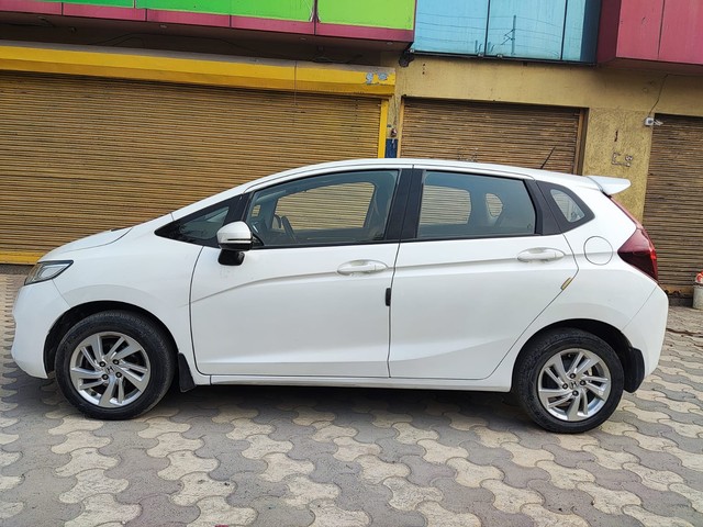 Second-hand 2016 Honda Jazz 1.2 VX i VTEC for sale in Faridabad-3