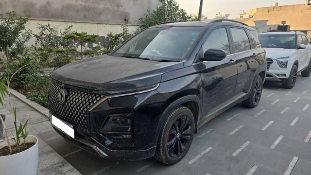 Second-hand 2024 MG Hector BlackStorm CVT 2024-2025 for sale in Batala-3