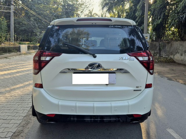 Second-hand 2019 Mahindra XUV500 W7 AT BSIV for sale in Gurgaon-2