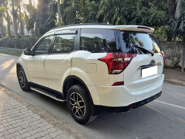 Second-hand 2019 Mahindra XUV500 W7 AT BSIV for sale in Gurgaon-3
