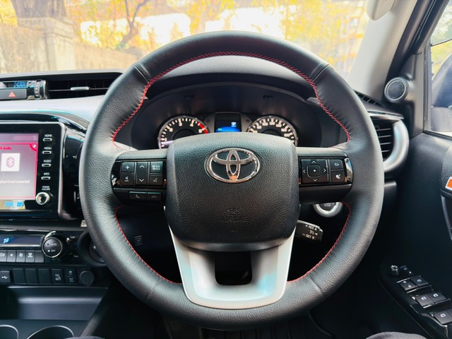 Second-hand 2025 Toyota Hilux Black Edition for sale in Mumbai-19
