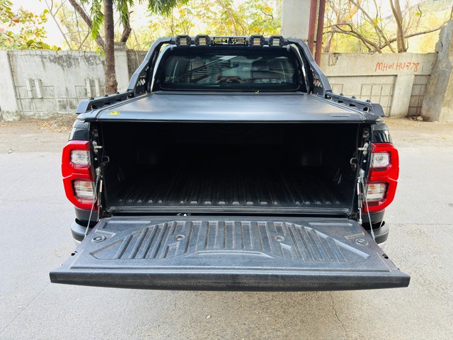 Second-hand 2025 Toyota Hilux Black Edition for sale in Mumbai-16