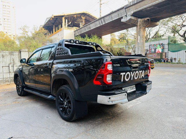 Second-hand 2025 Toyota Hilux Black Edition for sale in Mumbai-6