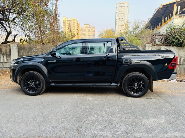 Second-hand 2025 Toyota Hilux Black Edition for sale in Mumbai-3