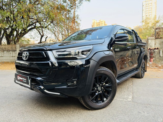 Second-hand 2025 Toyota Hilux Black Edition for sale in Mumbai-4