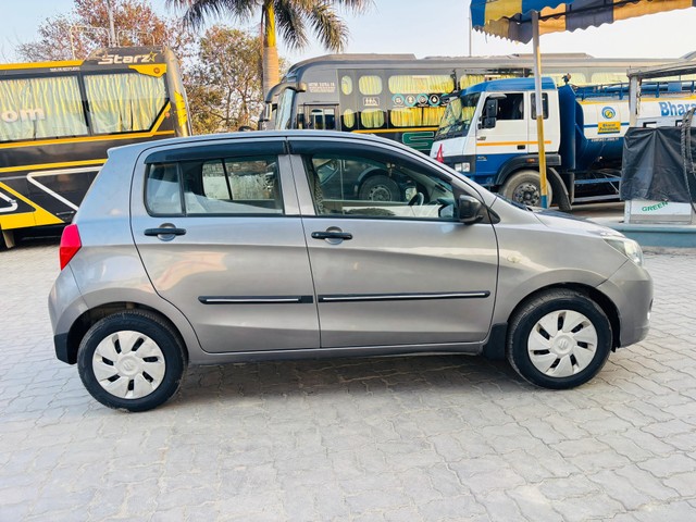 Second-hand 2017 Maruti Suzuki Celerio VXI Optional MT BSIV for sale in Lucknow-9