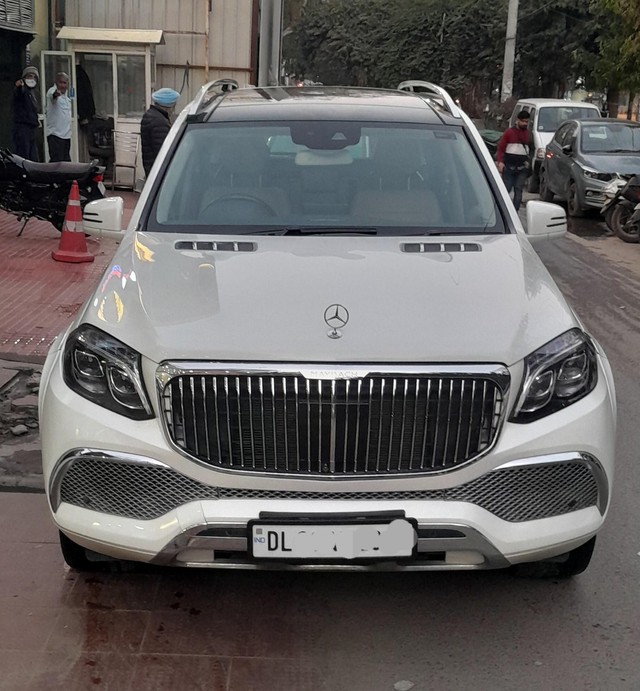 Second-hand 2017 Mercedes-Benz GLS 400 4MATIC for sale in New Delhi-5