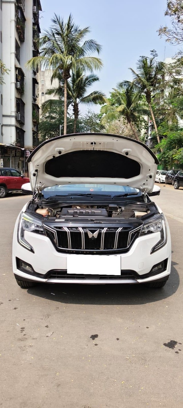 Second-hand 2023 Mahindra XUV700 AX7L 7Str Diesel AT for sale in Mumbai-17