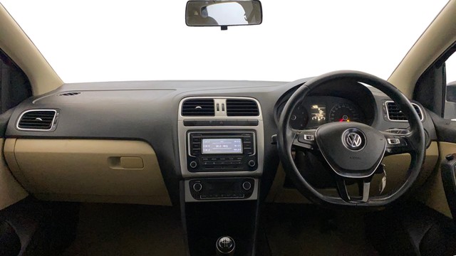 Second-hand 2014 Volkswagen Polo 1.2 MPI Highline for sale in Noida-10