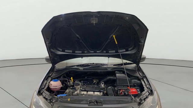 Second-hand 2014 Volkswagen Polo 1.2 MPI Highline for sale in Noida-9