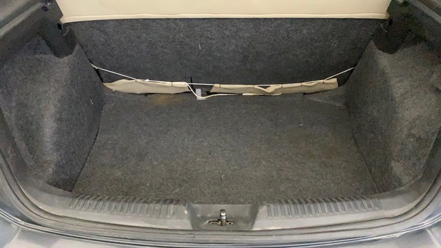 Second-hand 2014 Volkswagen Polo 1.2 MPI Highline for sale in Noida-19