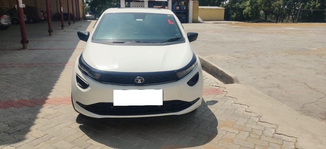 Second-hand 2024 Tata Altroz XM Plus S for sale in Virudhunagar-4