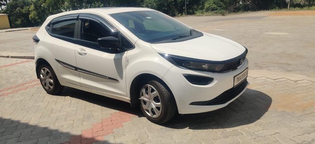 Second-hand 2024 Tata Altroz XM Plus S for sale in Virudhunagar-9