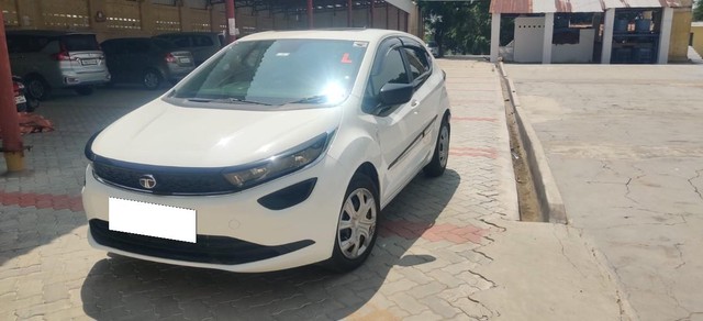 Second-hand 2024 Tata Altroz XM Plus S for sale in Virudhunagar-3