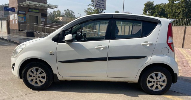 Second-hand 2016 Maruti Ritz ZXi for sale in New Delhi-3