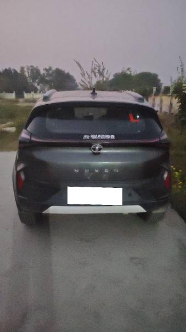 Tata Nexon Creative Plus Second-hand 2023 Tata Nexon Creative Plus for sale in Raebareli-2