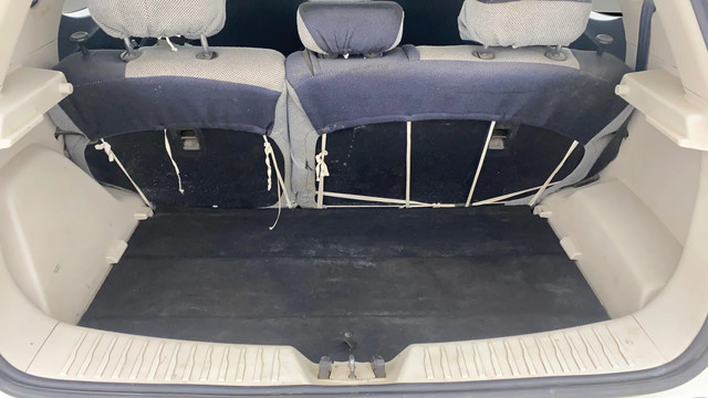 Second-hand 2021 Mahindra XUV300 W8 Diesel BSVI for sale in Ahmedabad-19