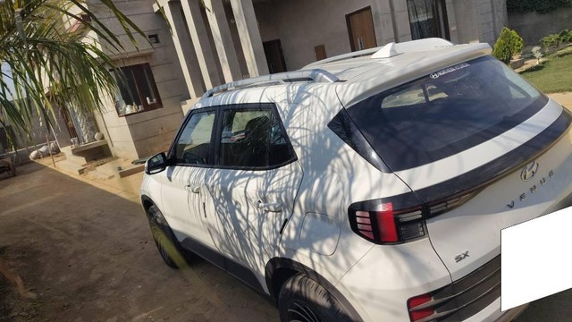 Hyundai Venue SX Turbo Second-hand 2022 Hyundai Venue SX Turbo for sale in Faridkot-4