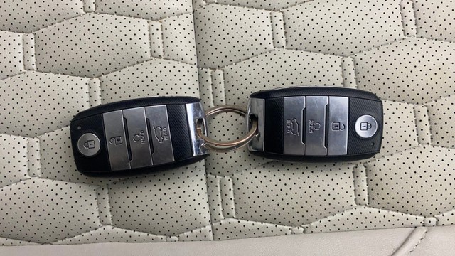 Second-hand 2022 Kia Seltos HTX G for sale in Bangalore-21