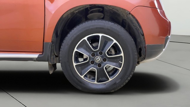 Second-hand 2016 Renault Duster 110PS Diesel RxZ AMT for sale in Thane-23