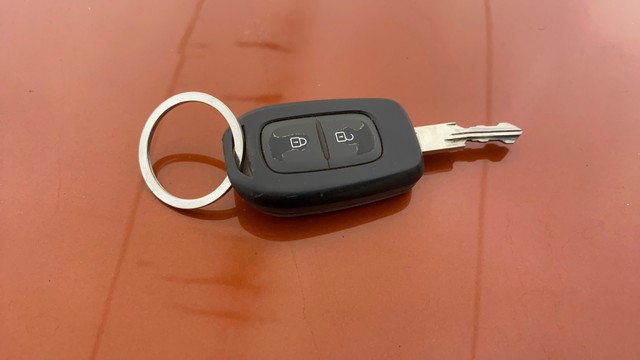 Second-hand 2016 Renault Duster 110PS Diesel RxZ AMT for sale in Thane-21