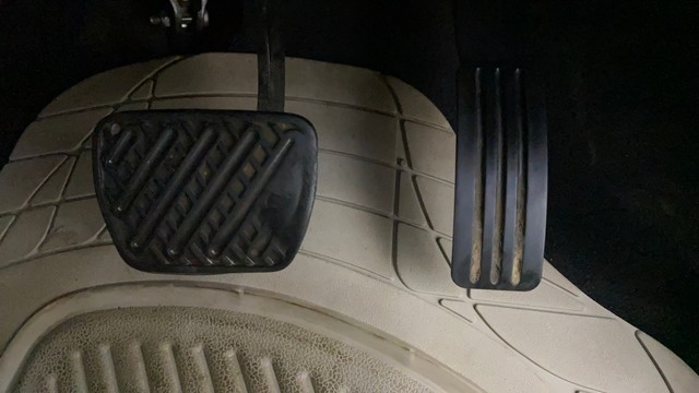 Second-hand 2016 Renault Duster 110PS Diesel RxZ AMT for sale in Thane-14