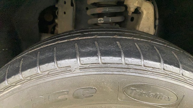 Second-hand 2018 Mahindra Marazzo M6 for sale in Thane-30