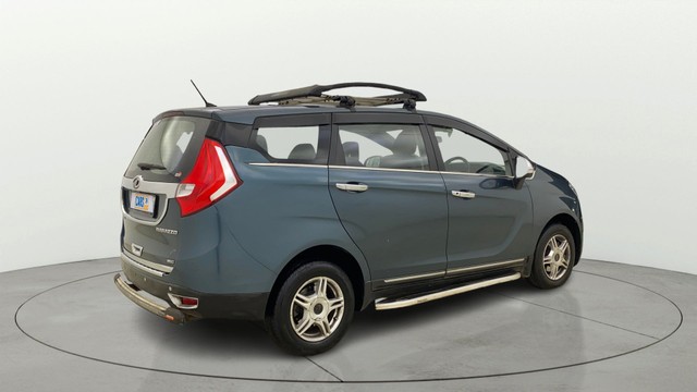 Second-hand 2018 Mahindra Marazzo M6 for sale in Thane-2