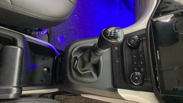 Second-hand 2018 Mahindra Marazzo M6 for sale in Thane-13