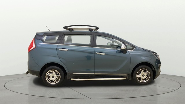 Second-hand 2018 Mahindra Marazzo M6 for sale in Thane-1