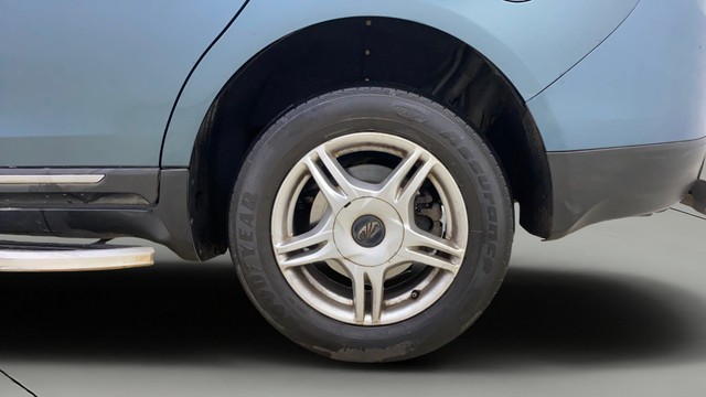 Second-hand 2018 Mahindra Marazzo M6 for sale in Thane-26