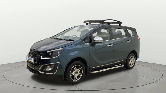 Second-hand 2018 Mahindra Marazzo M6 for sale in Thane-6